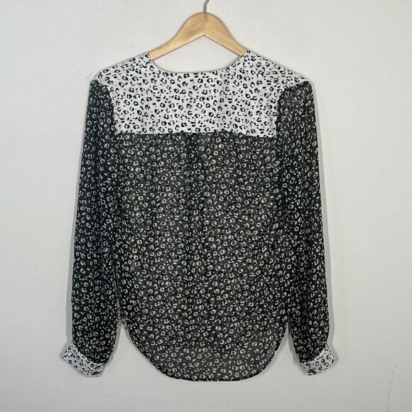 ZOA New York Silk Blouse Animal Print Size Small - Picture 6 of 13